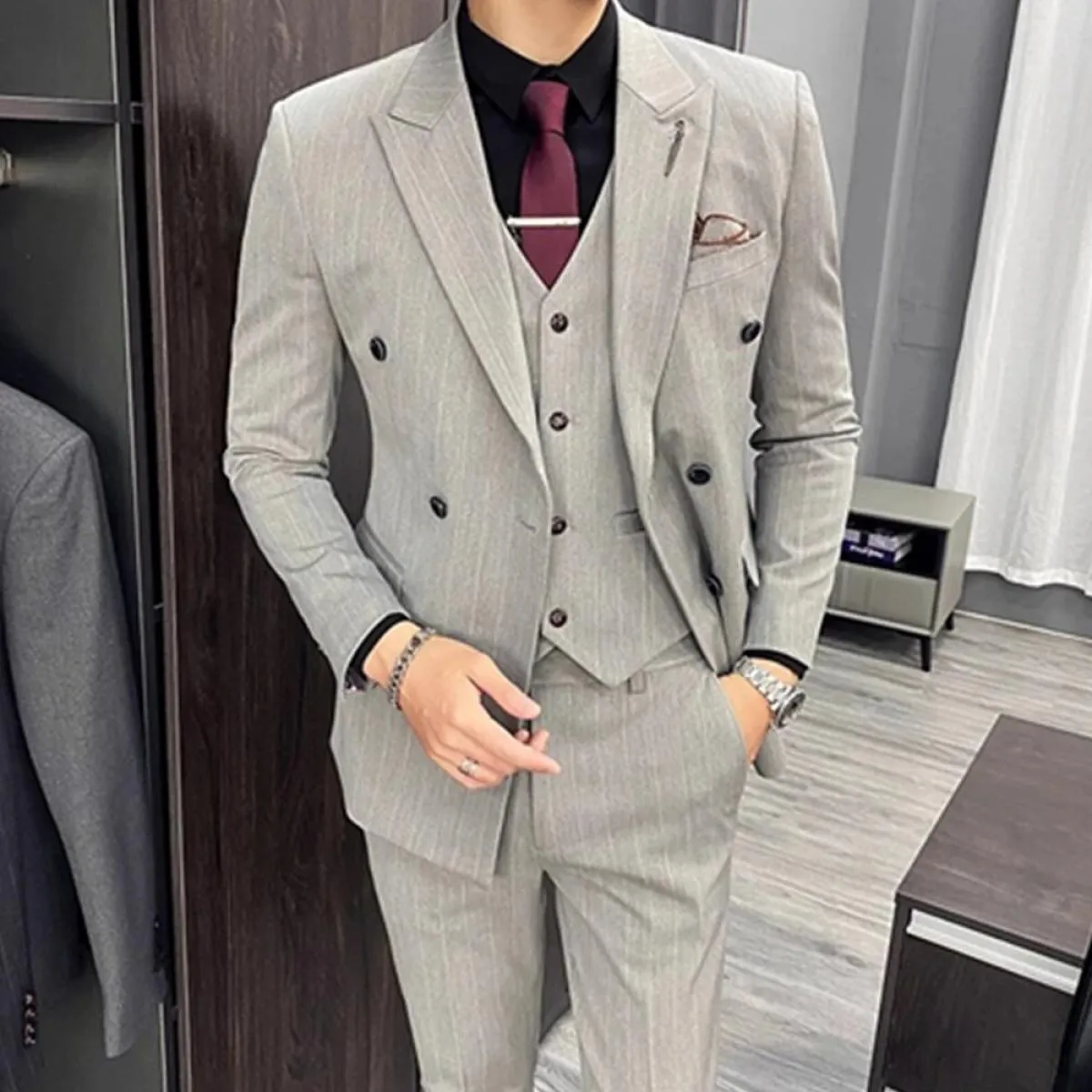 Abito da uomo nuovo a tre pezzi Business Casual Britannico a righe Taglie forti Abito doppiopetto maschile Blazer Giacca Pantalo