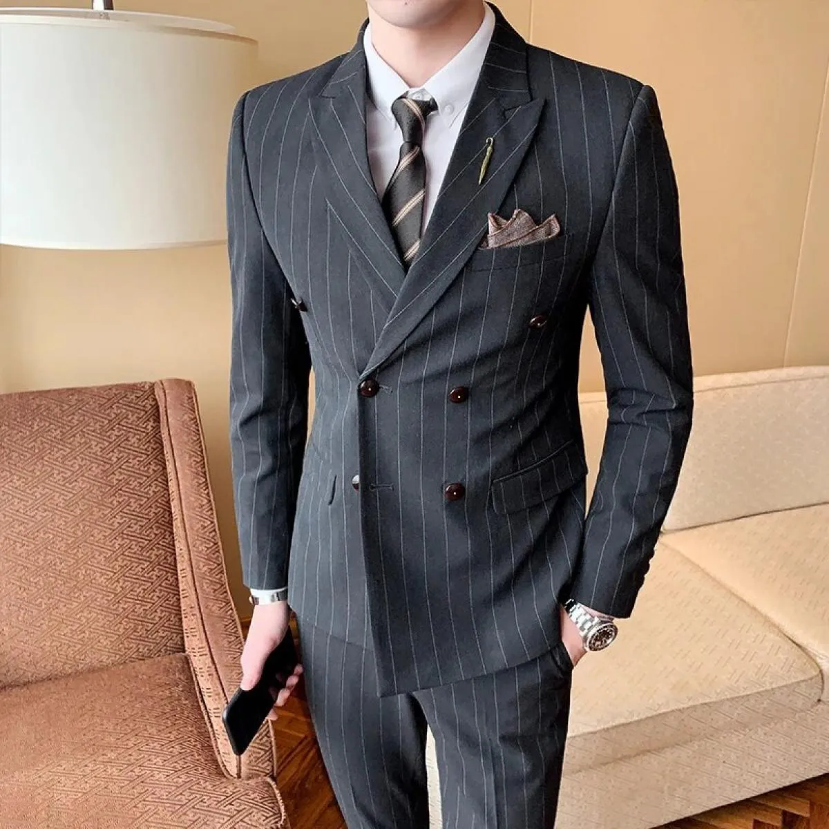 Abito da uomo nuovo a tre pezzi Business Casual Britannico a righe Taglie forti Abito doppiopetto maschile Blazer Giacca Pantalo