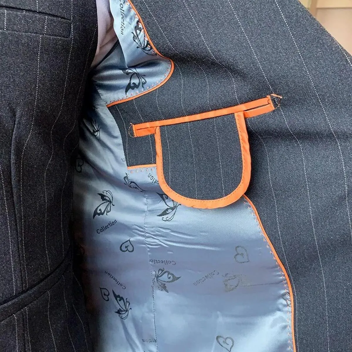 Abito da uomo nuovo a tre pezzi Business Casual Britannico a righe Taglie forti Abito doppiopetto maschile Blazer Giacca Pantalo