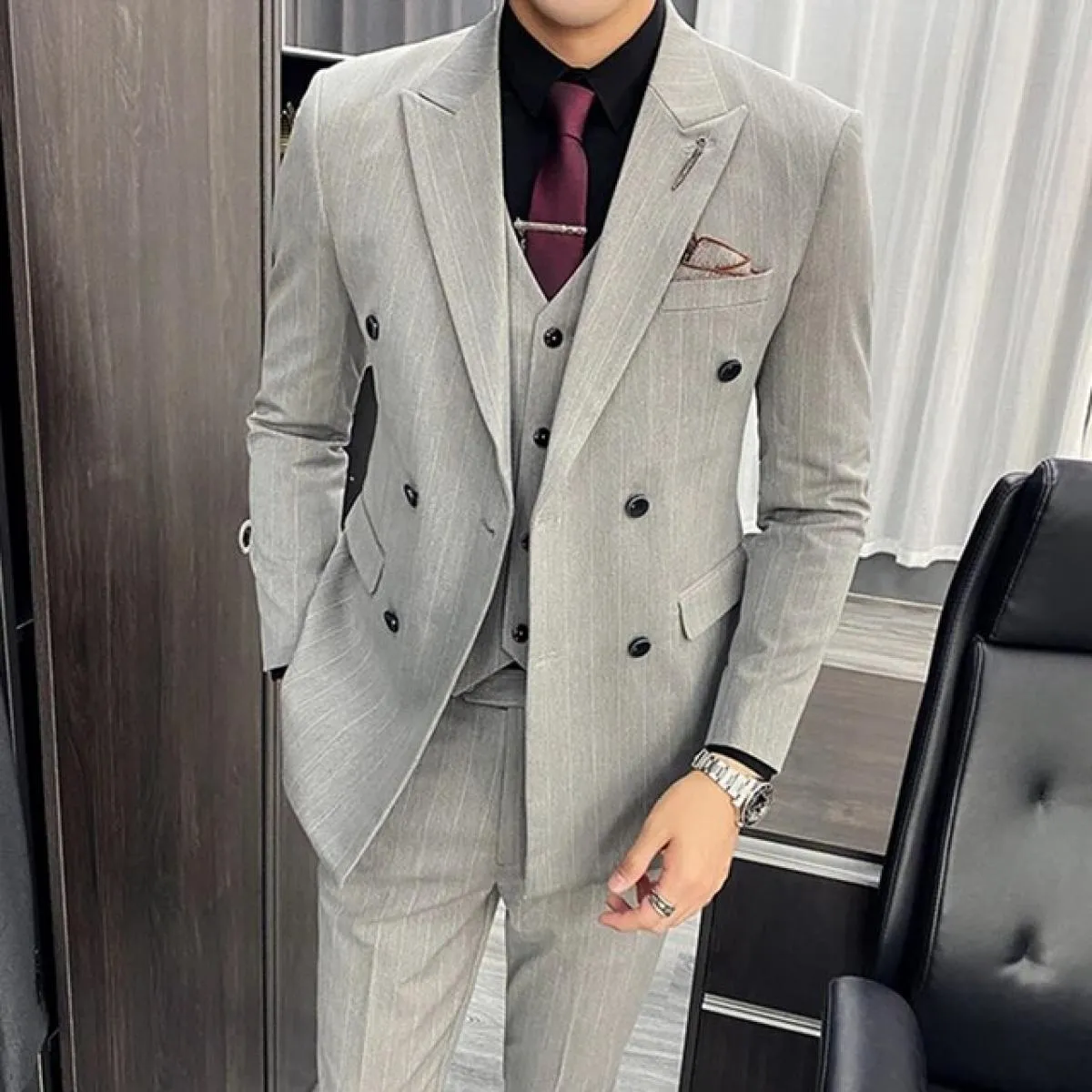Abito da uomo nuovo a tre pezzi Business Casual Britannico a righe Taglie forti Abito doppiopetto maschile Blazer Giacca Pantalo