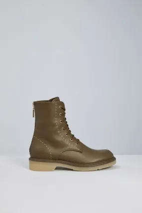 Anfibi con zip nel retro