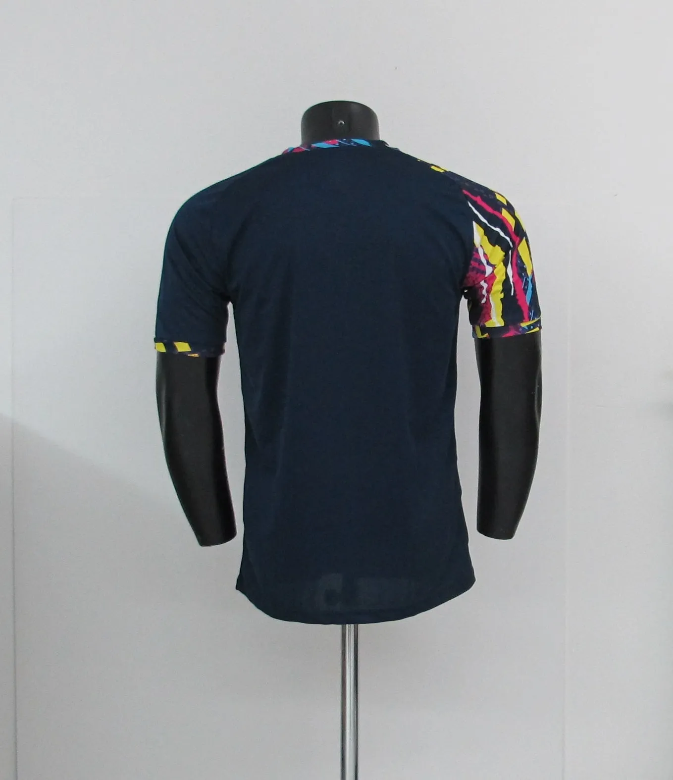 ERREA' t-shirt uomo padel PADDY AD GM0U0C00090 BLU MULTICOLOR estate 2022