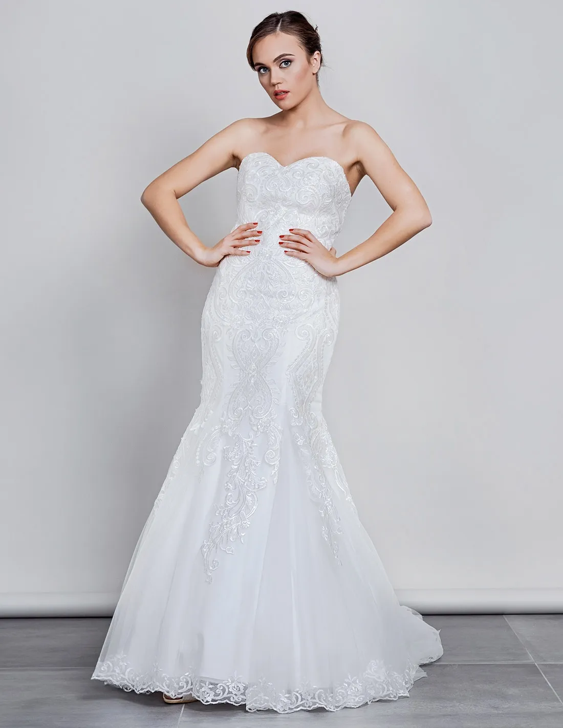 FIORDALISO - vestito da sposa a sirena con pizzo e scollo a cuore low cost