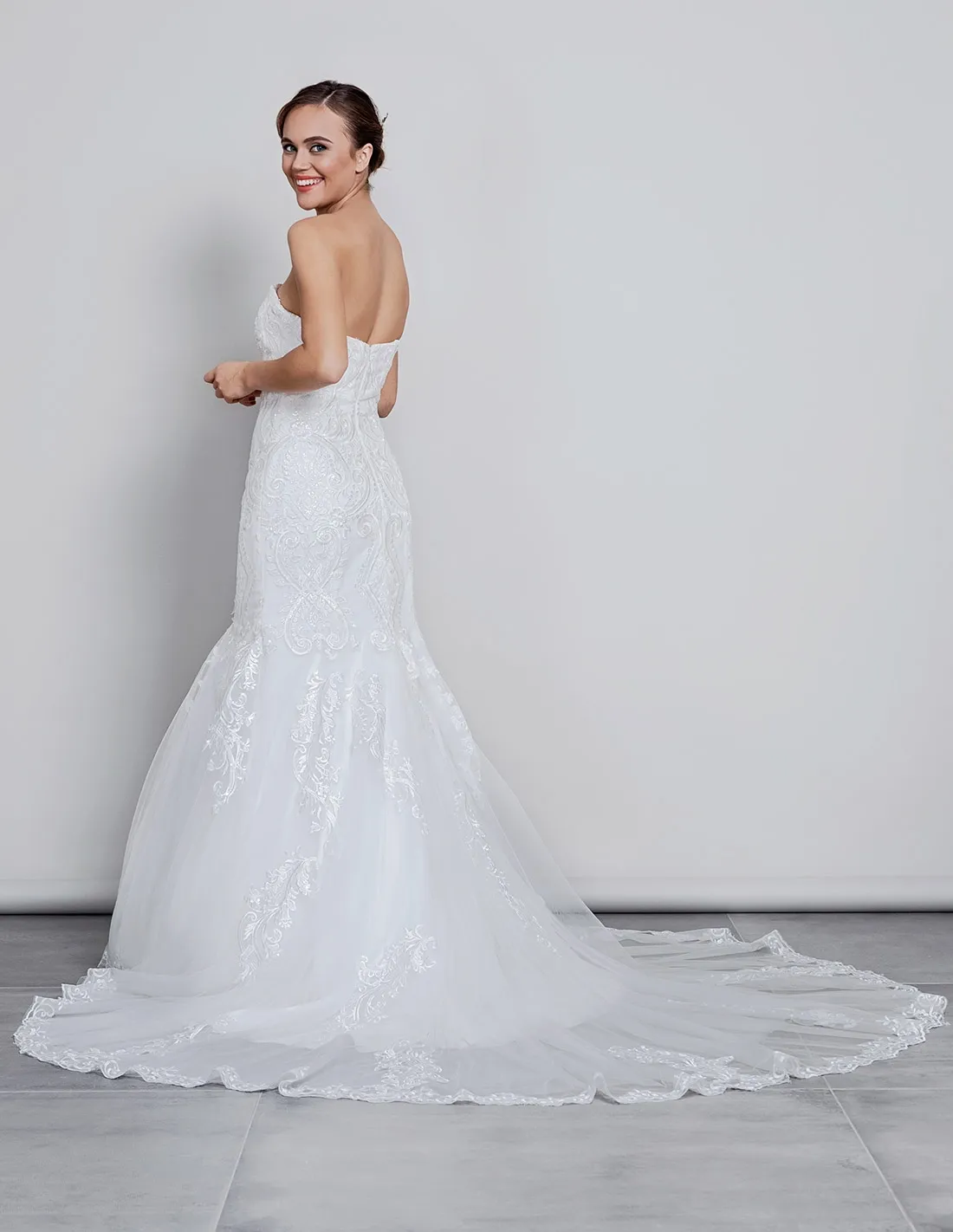 FIORDALISO - vestito da sposa a sirena con pizzo e scollo a cuore low cost