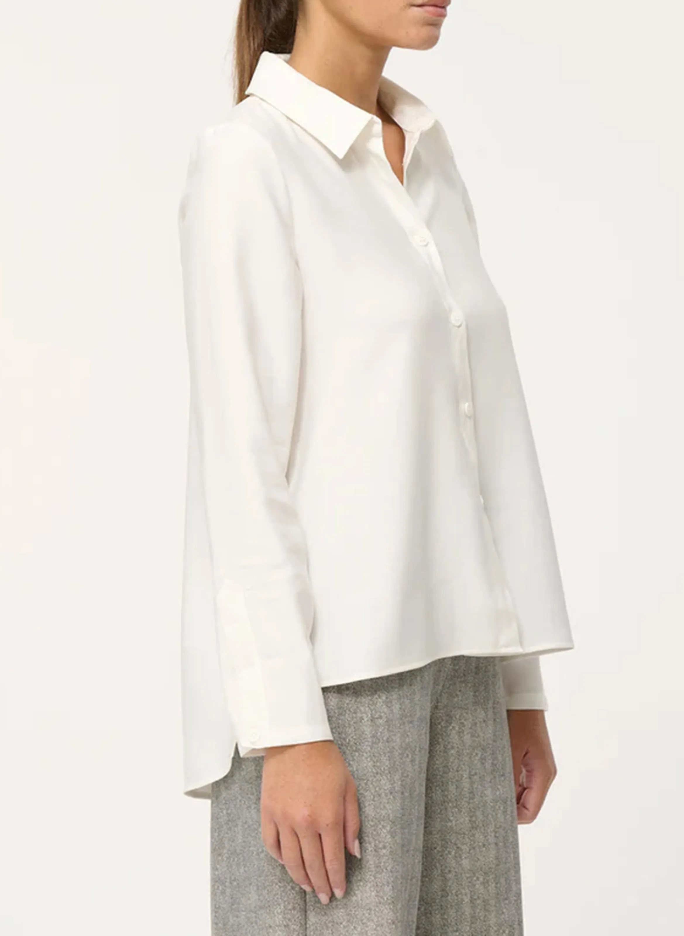  HUMILITY   Camicia dritta con colletto classico | Bianco