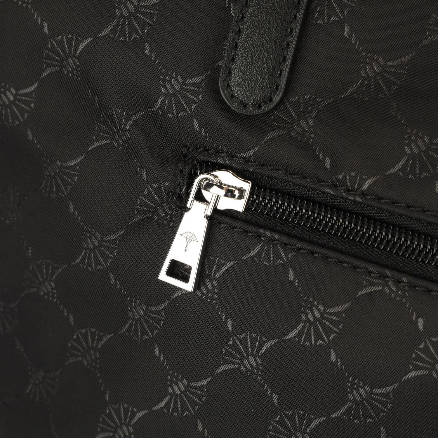 Joop! Nylon Cornflower Helena Borsa a tracolla 26 cm