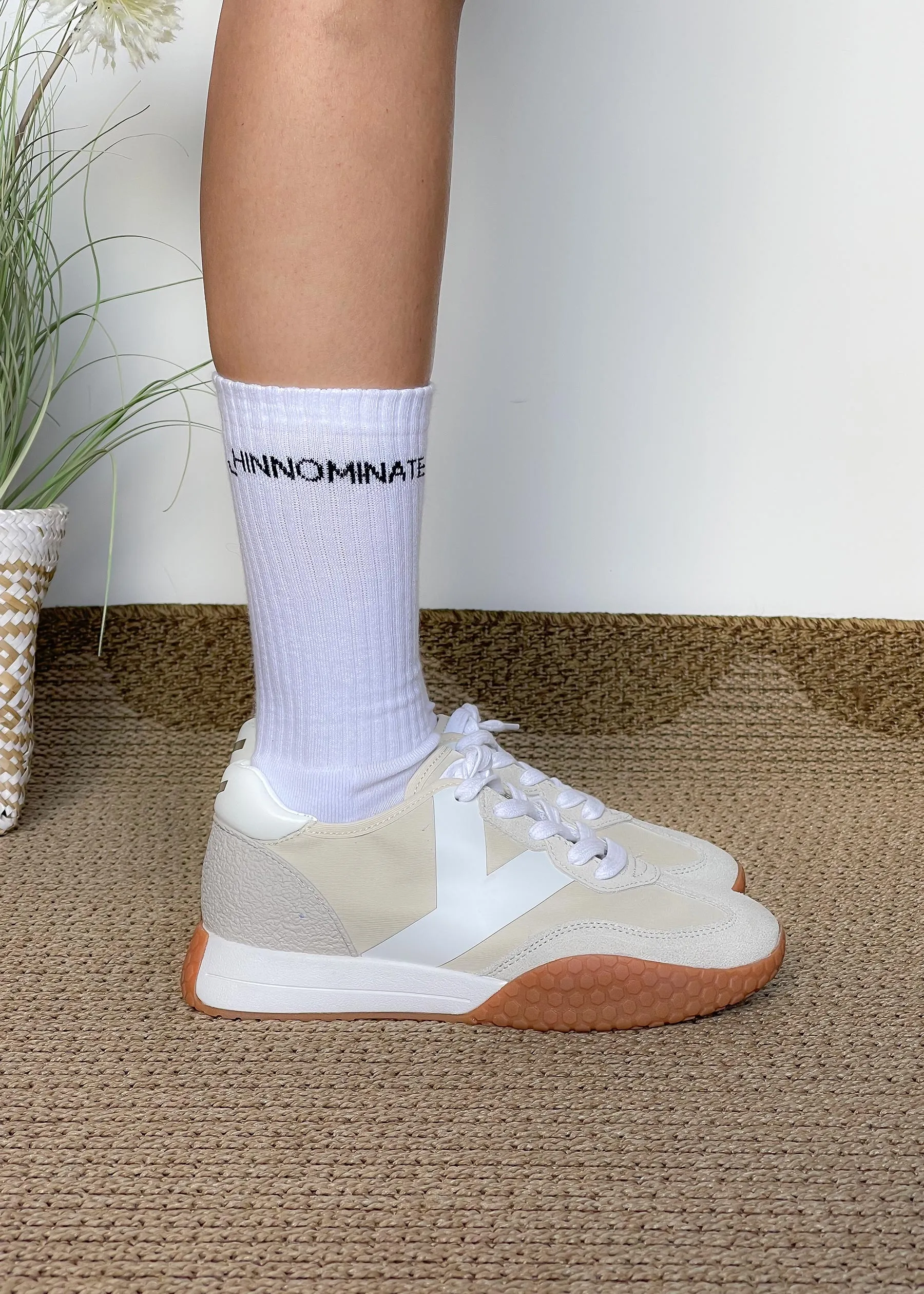 KEH-NOO      Kehnoo sneakers off white