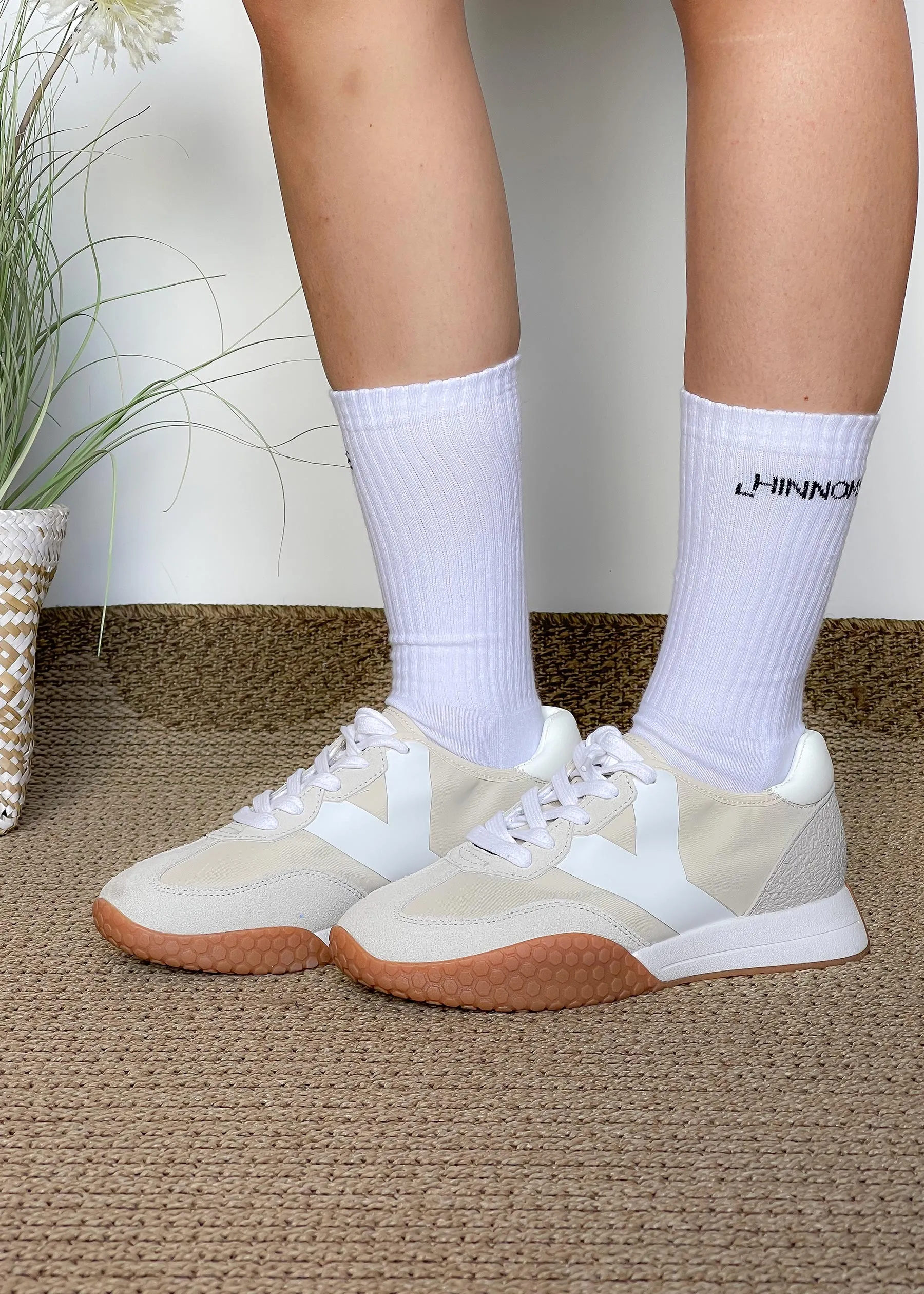 KEH-NOO      Kehnoo sneakers off white