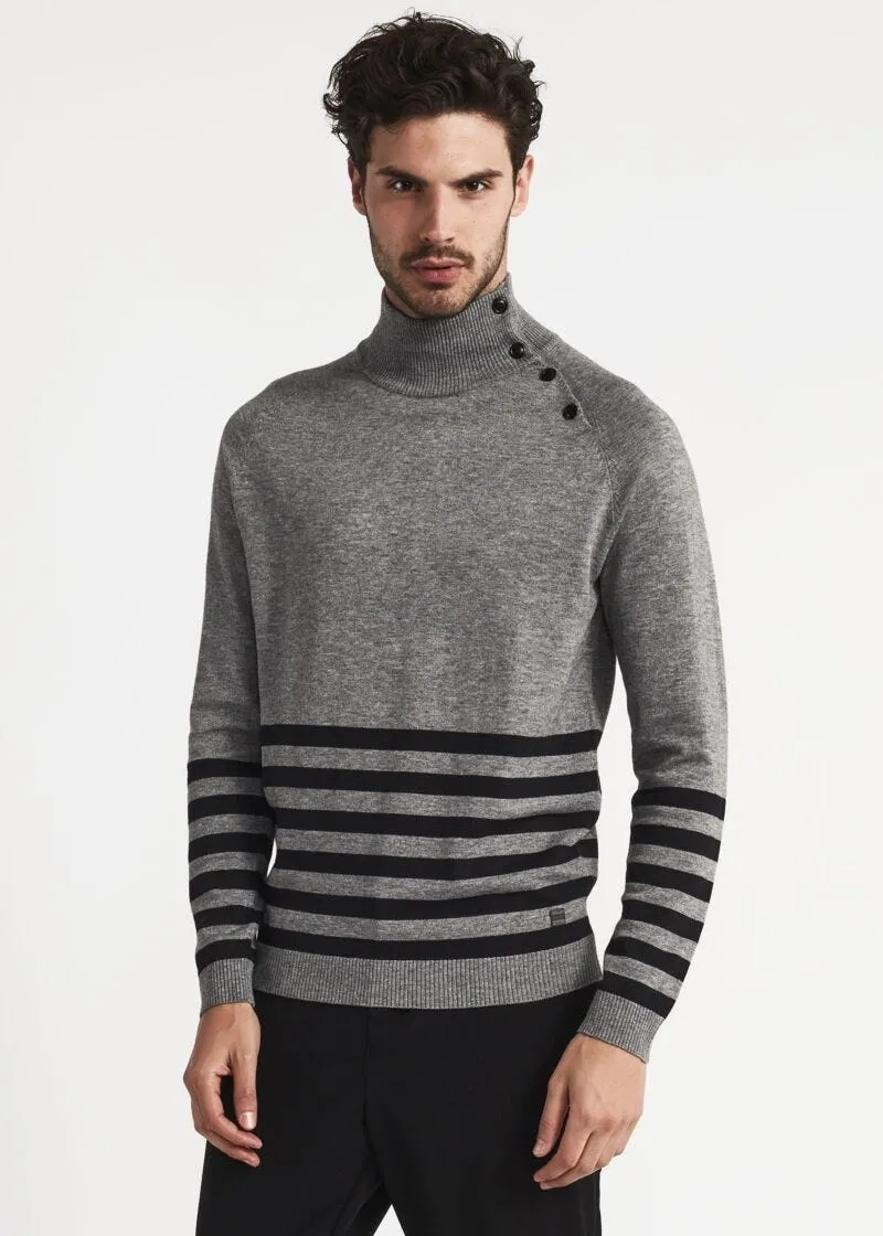 Maglia dolcevita con bottoni