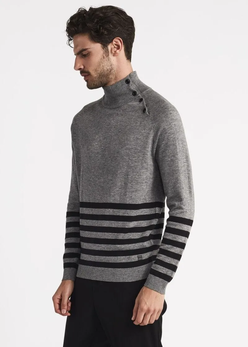 Maglia dolcevita con bottoni