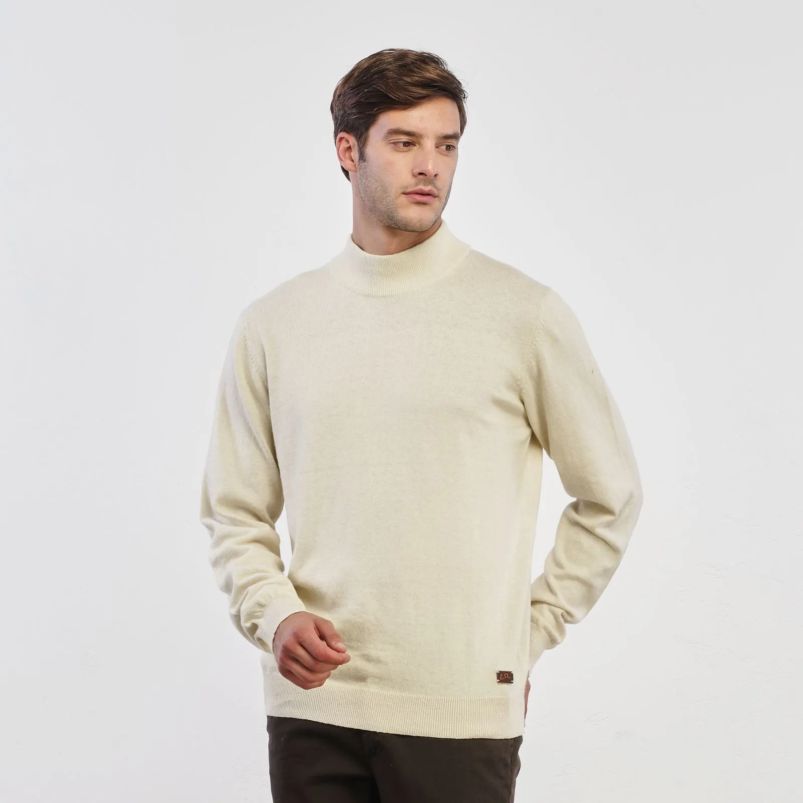 Maglioncino dolcevita beige