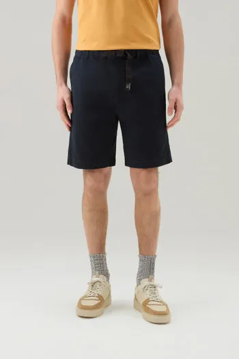 Pantaloncini Chino tinti in capo in cotone elasticizzato                                                                        