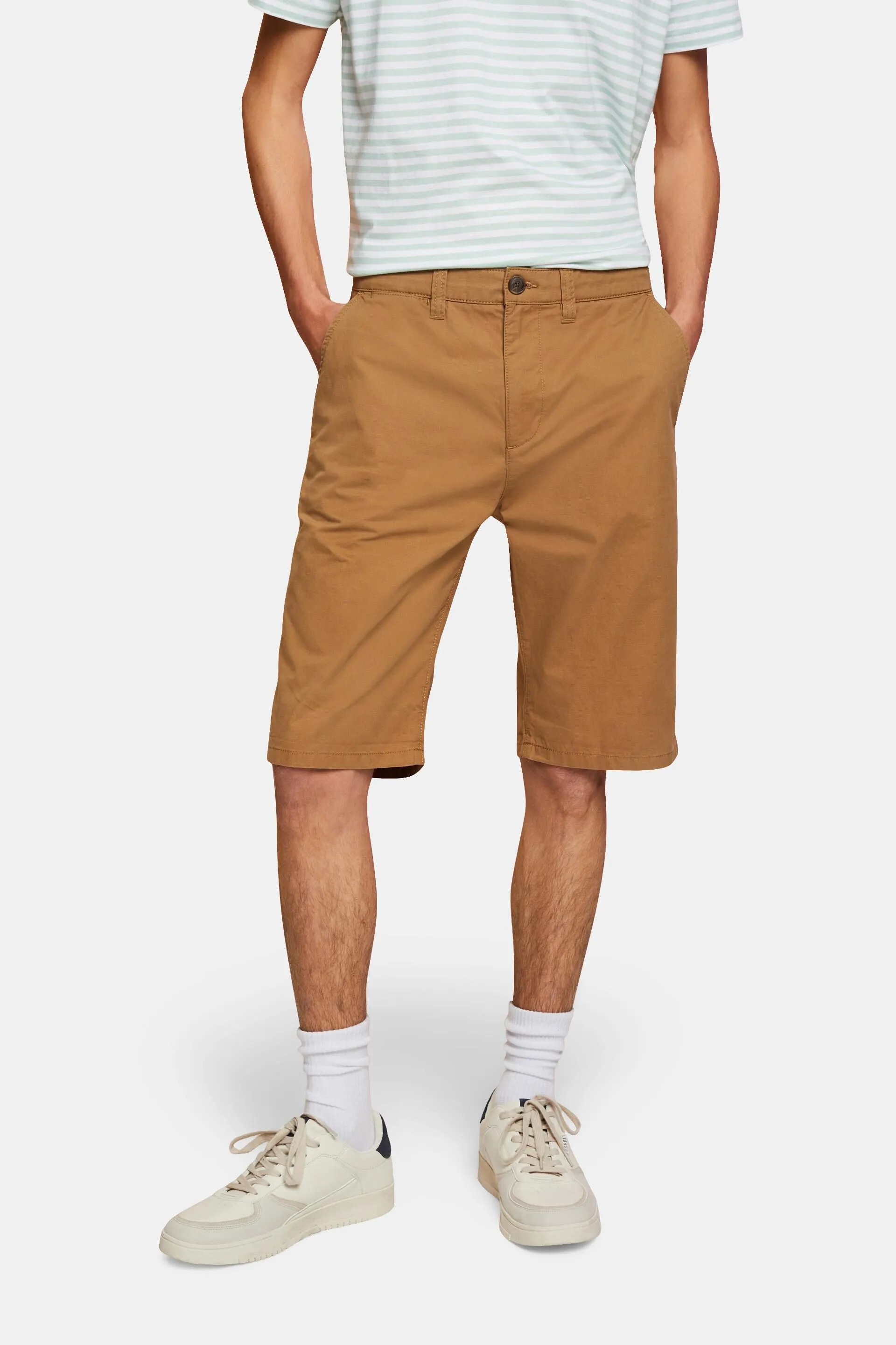 Pantaloncini stile chino in cotone sostenibile