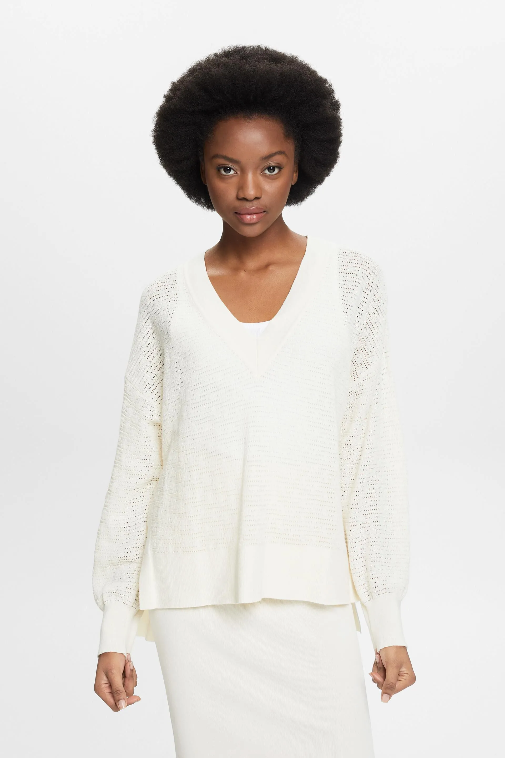 Pullover con lavorazione pointelle e scollo a V