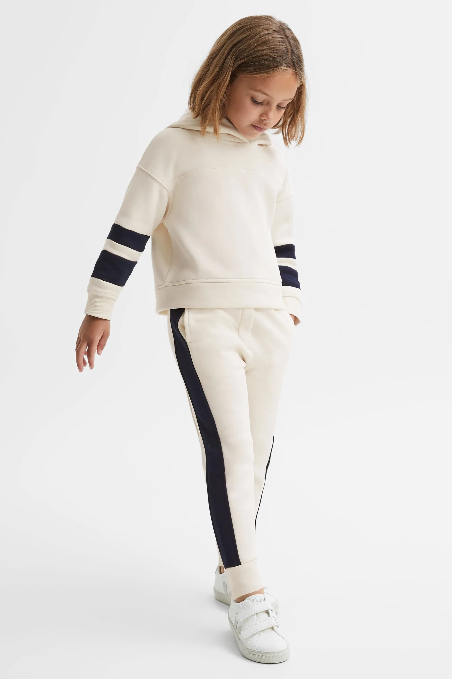 Reiss - Cara - Completo Blend con cappuccio e Pantaloni da jogging in cotone a blocchi di colore    