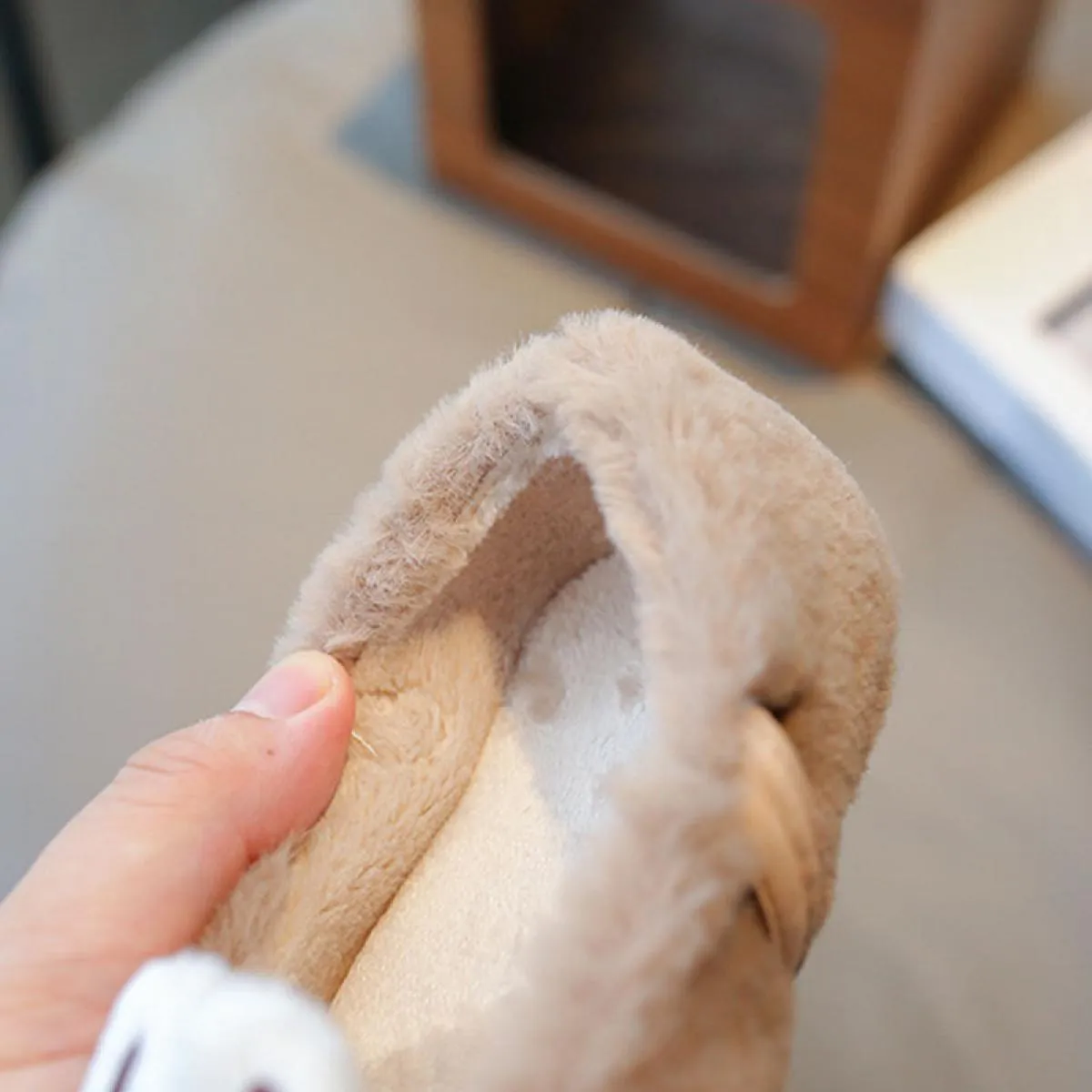 Scarpe Mary Jane pelose super accoglienti per bambini Ragazze Divertenti orecchie di coniglio Scarpe invernali imbottite in coto
