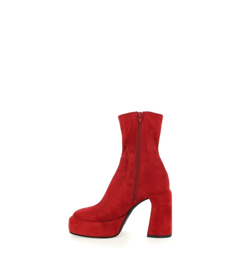 Stivaletto con tacco