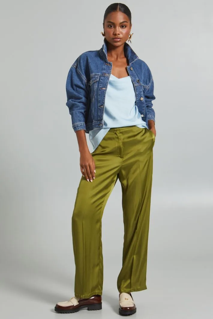 Top con scollo drappeggiato