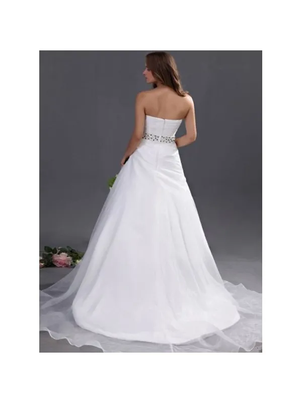Vestito da sposa A-line di organza semplice con scollo a cuore