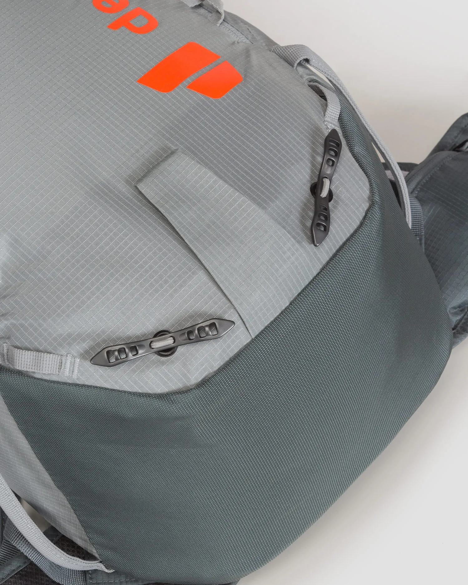 Zaino grigio da donna Deuter Freescape Lite 24 SL 3300022-4419
