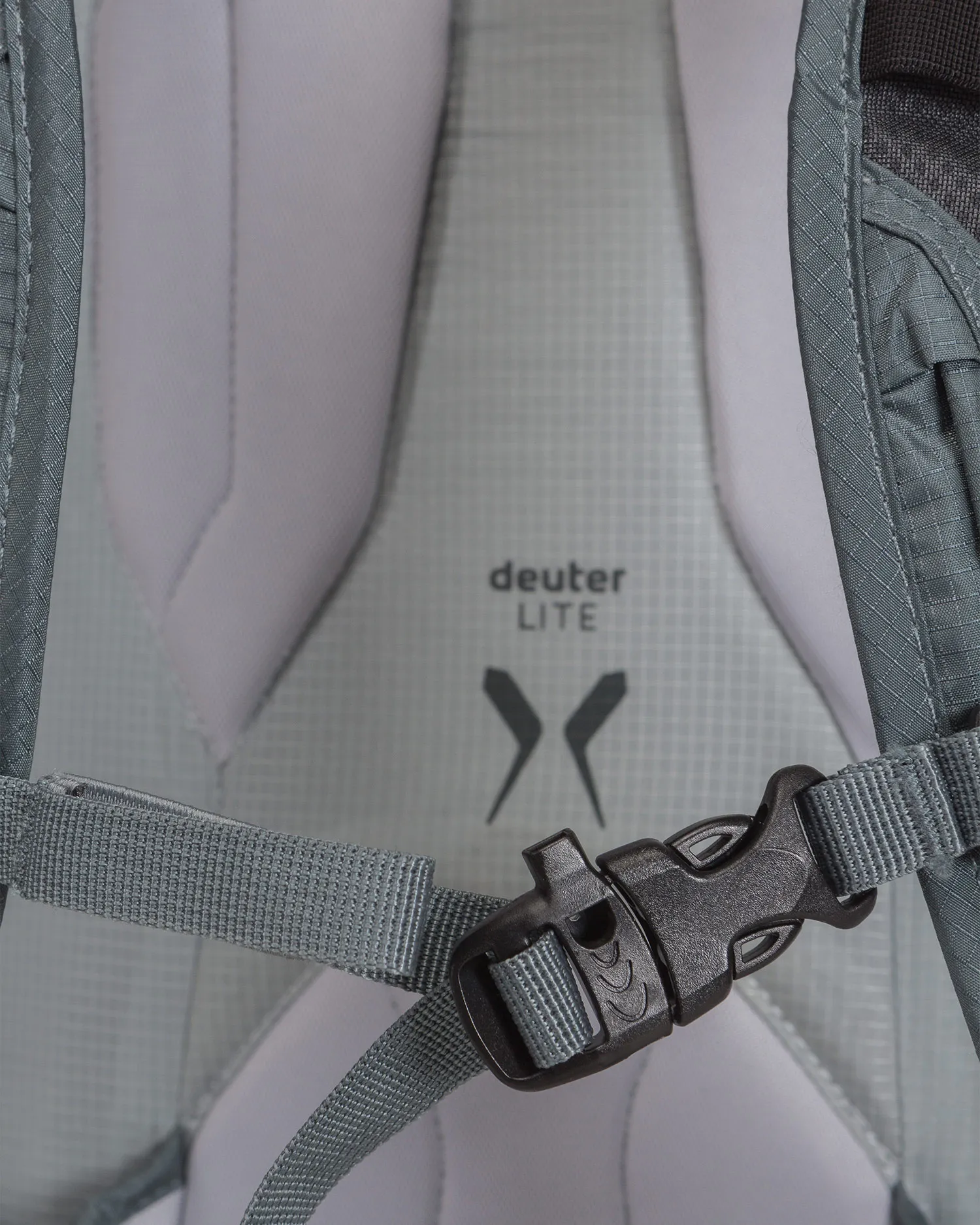 Zaino grigio da donna Deuter Freescape Lite 24 SL 3300022-4419